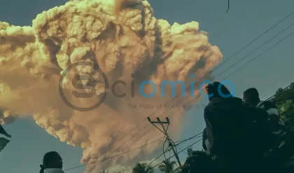 Indonesia’s Lewotobi Laki-laki Volcano Erupts Twice, Hurling Ash Cloud 6 Miles High 9