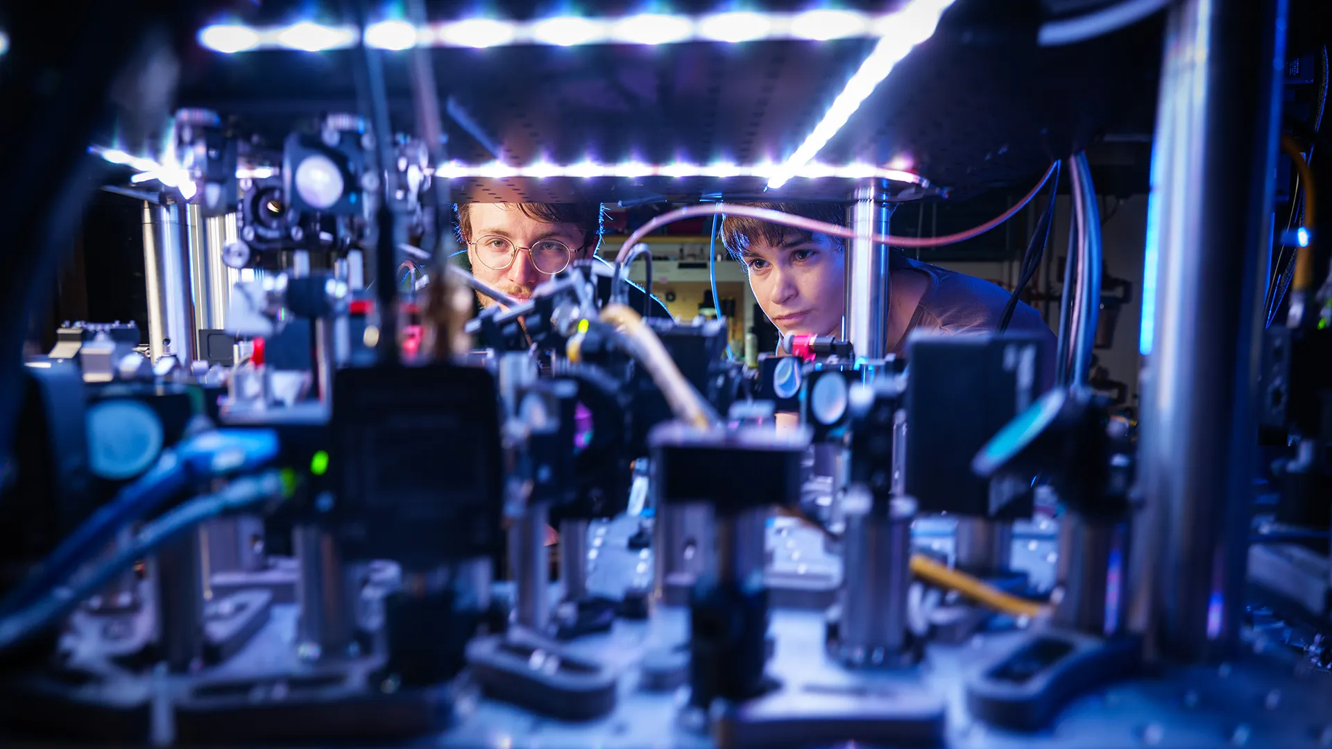 Revolutionary Quantum Sensor Accurately Tracks 3D Movement Without GPS Technology 1